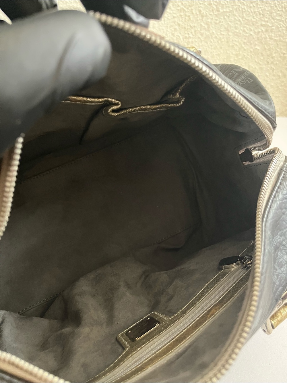 MCM Boston bag - Picture 11 of 13
